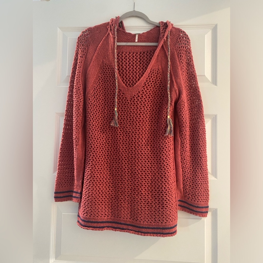 NWOT - Free People Women’s Red V-Neck Sweater with Hood - Small